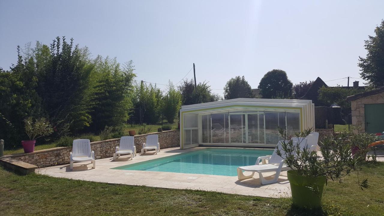 Gite De La Pouvellerie Fossemagne Luaran gambar